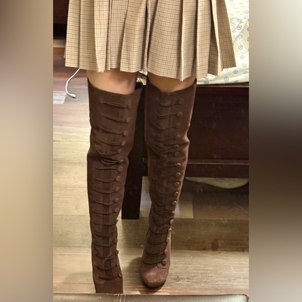 NYLA EUC Brown Suede OTK Stiletto Boots Size 8 Y2K Button Detail